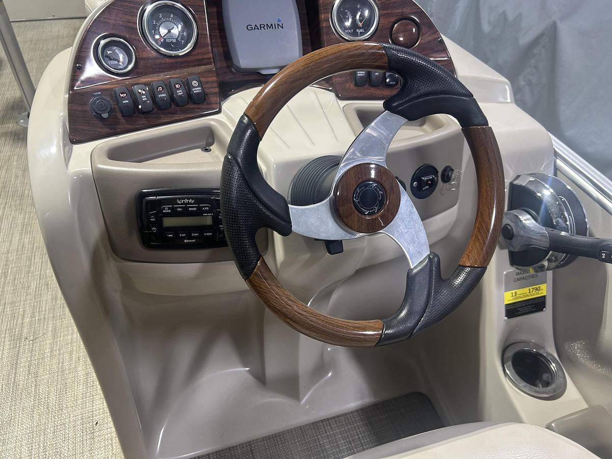 Used 2016 AVALON Windjammer 2585