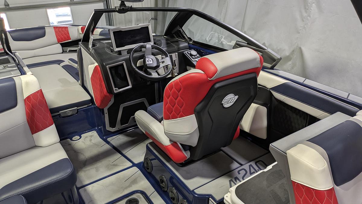 Used 2022 Malibu Boats M240