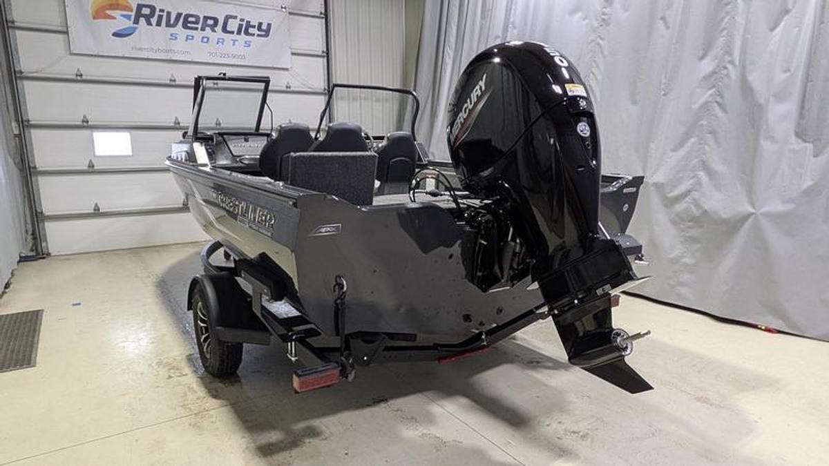 2026 Crestliner 1850 Fish Hawk