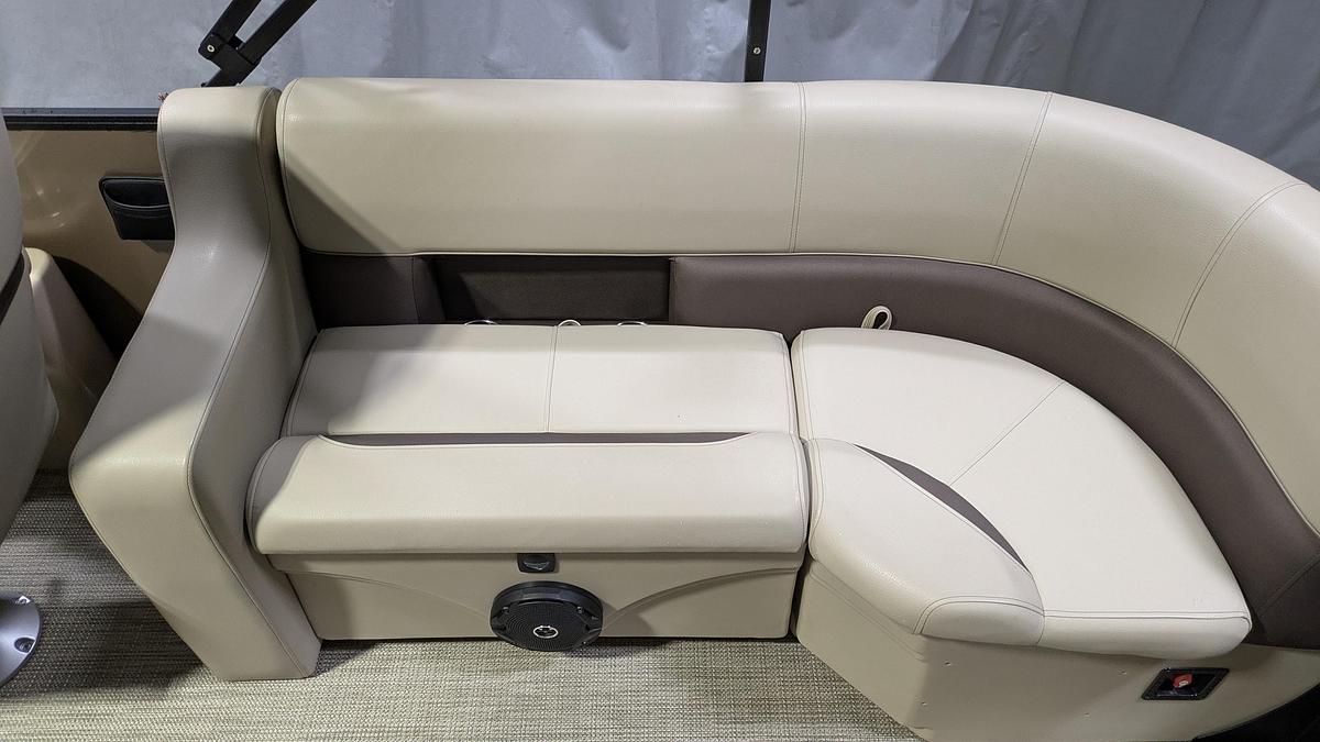 Used 2024 BENTLEY Legacy 200 Navigator