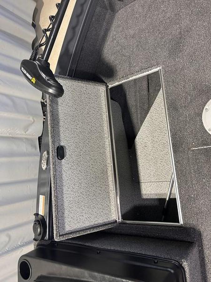 2026 Crestliner 1750 Fish Hawk Walkthrough