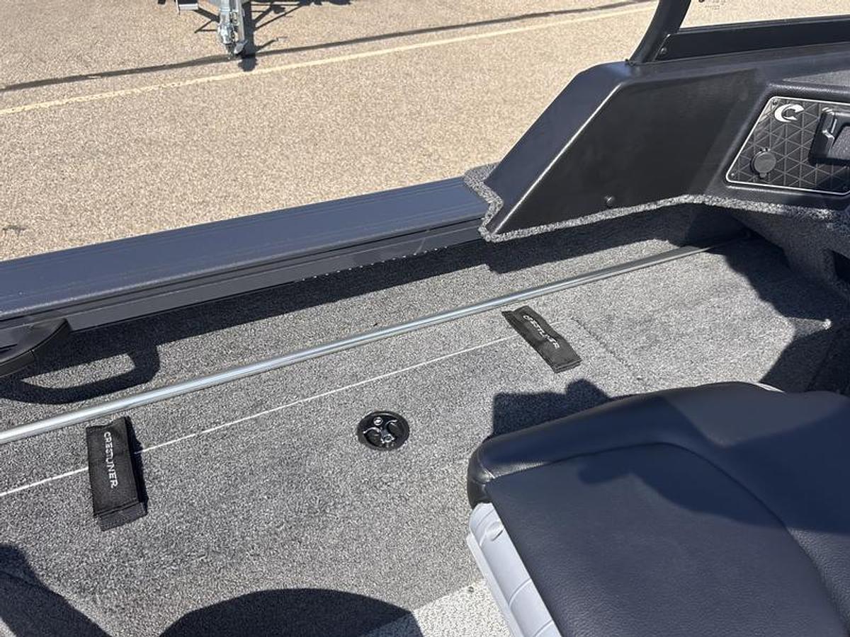 2026 Crestliner 1850 Fish Hawk WT JS