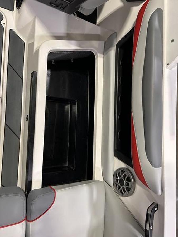 Used 2020 Axis Wake Research T22