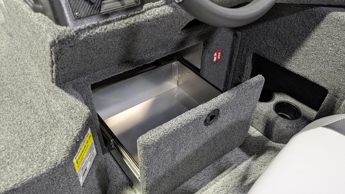 2026 Crestliner 1850 Fish Hawk Raptor Package