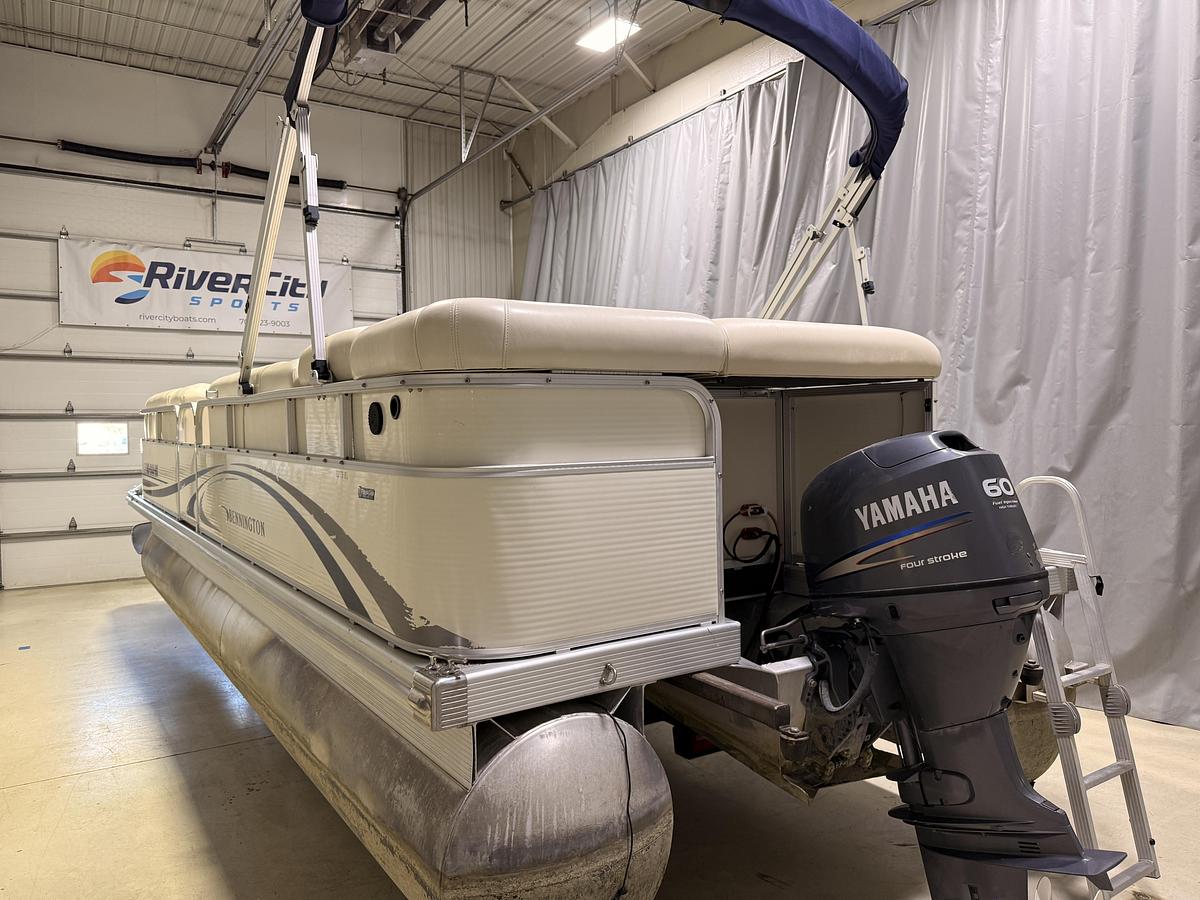Used 2006 BENNINGTON 2275 RL