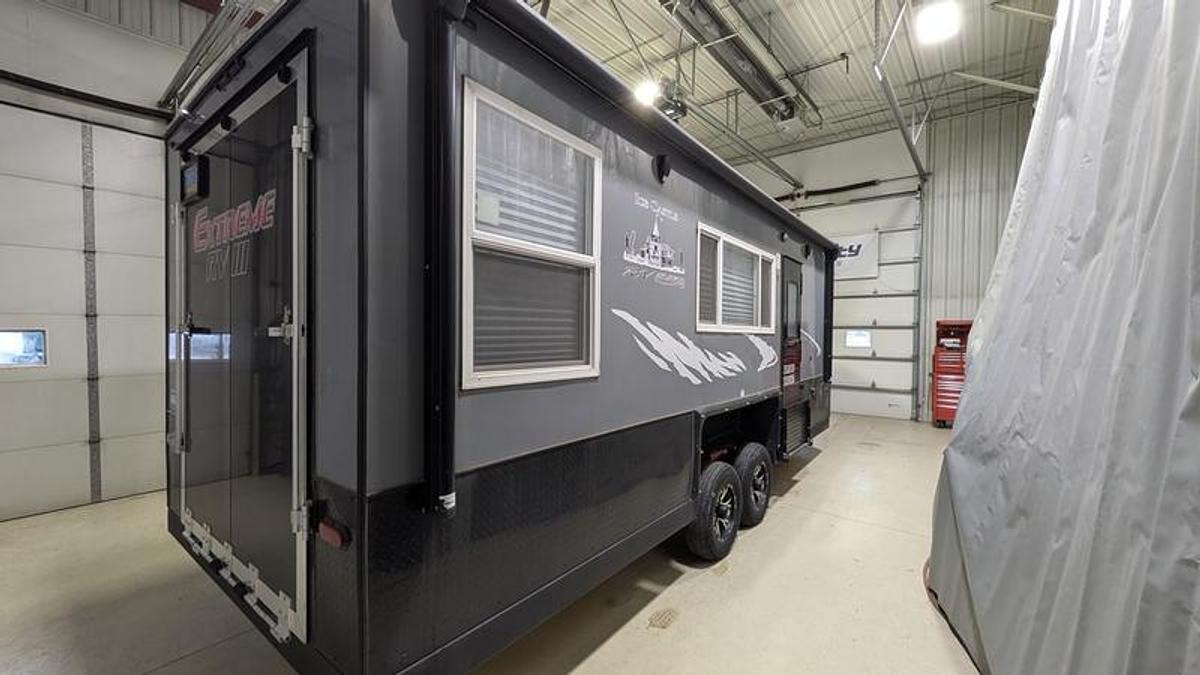 Used 2024 Ice Castle Fish Houses 8' X 21V Extreme RV III