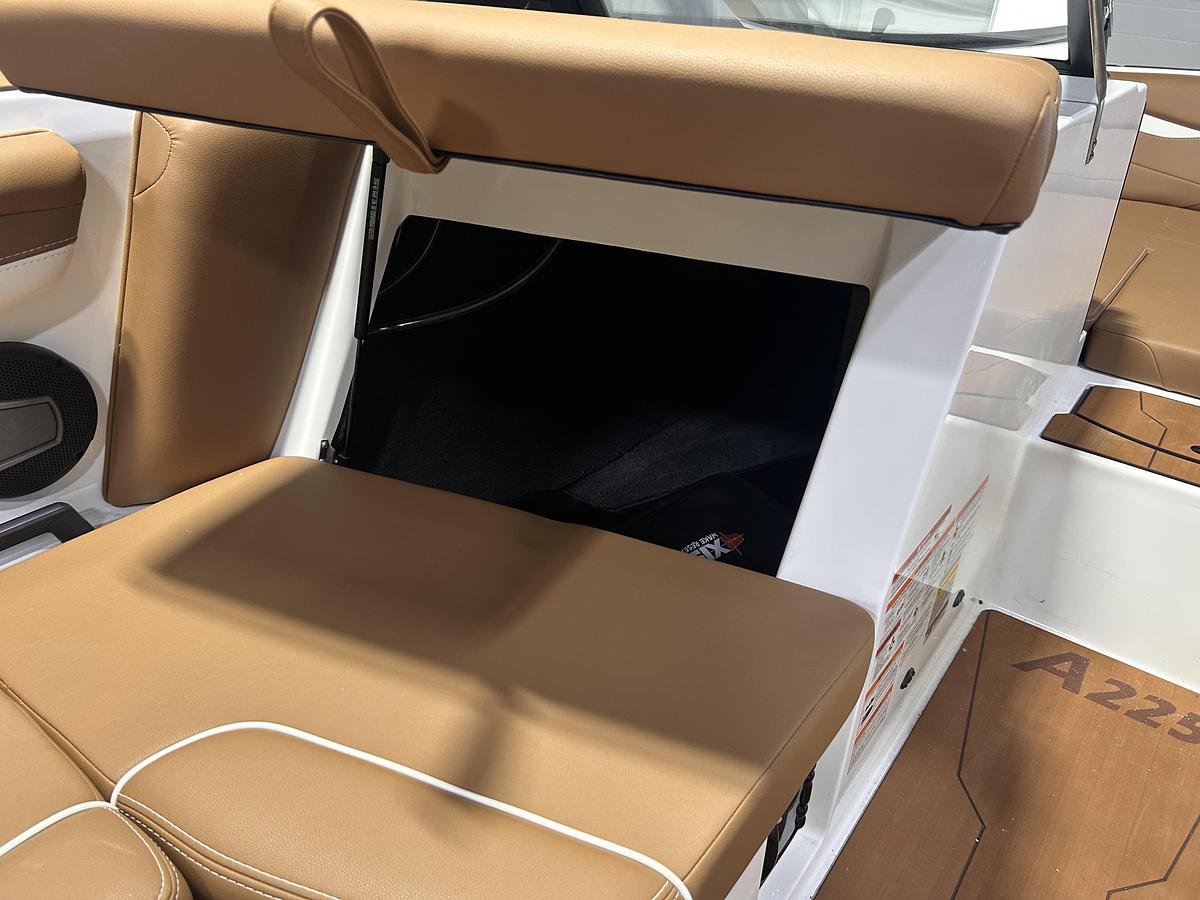 2025 Axis Wake Research A225