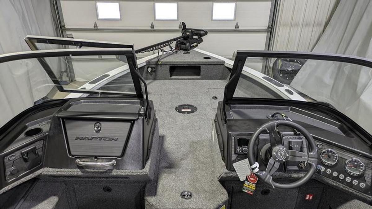 2026 Crestliner 1850 Fish Hawk