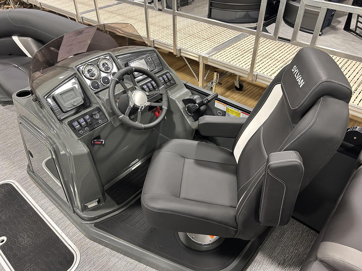 2026 Sylvan X3 Platinum Package