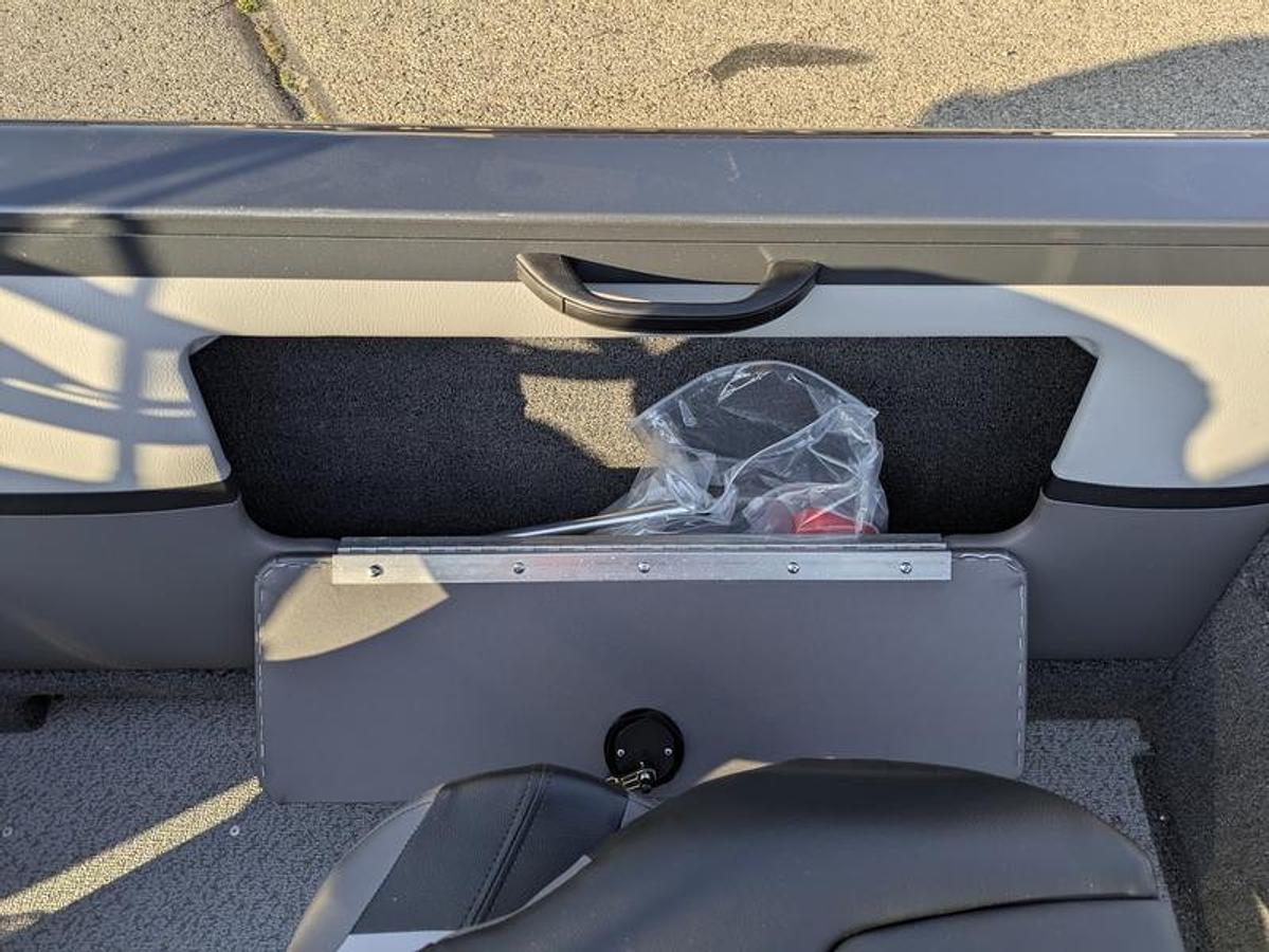 2026 Crestliner 1850 Sportfish