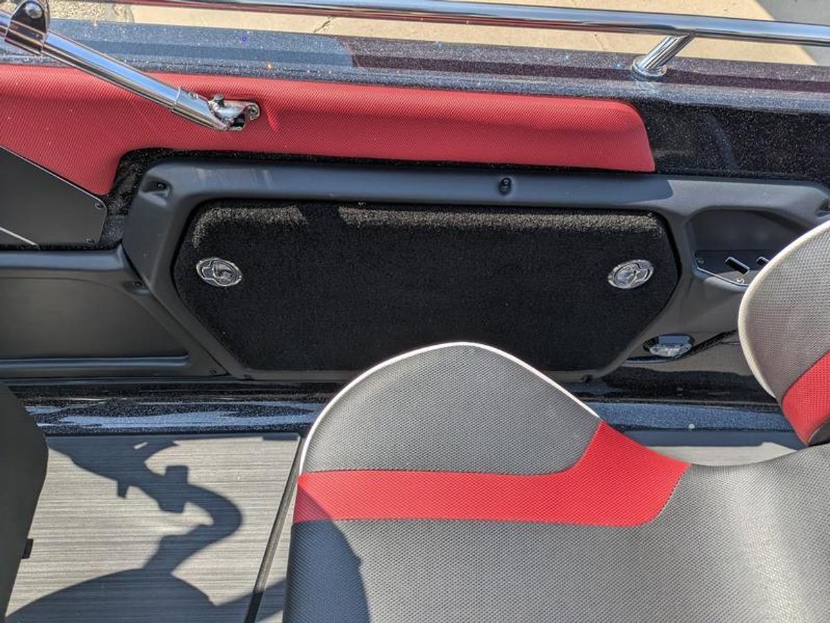 2025 Skeeter SOLERA205