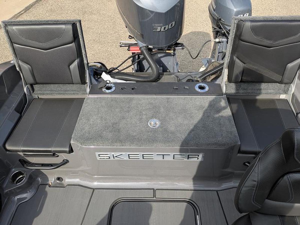 2025 Skeeter WXR2060F