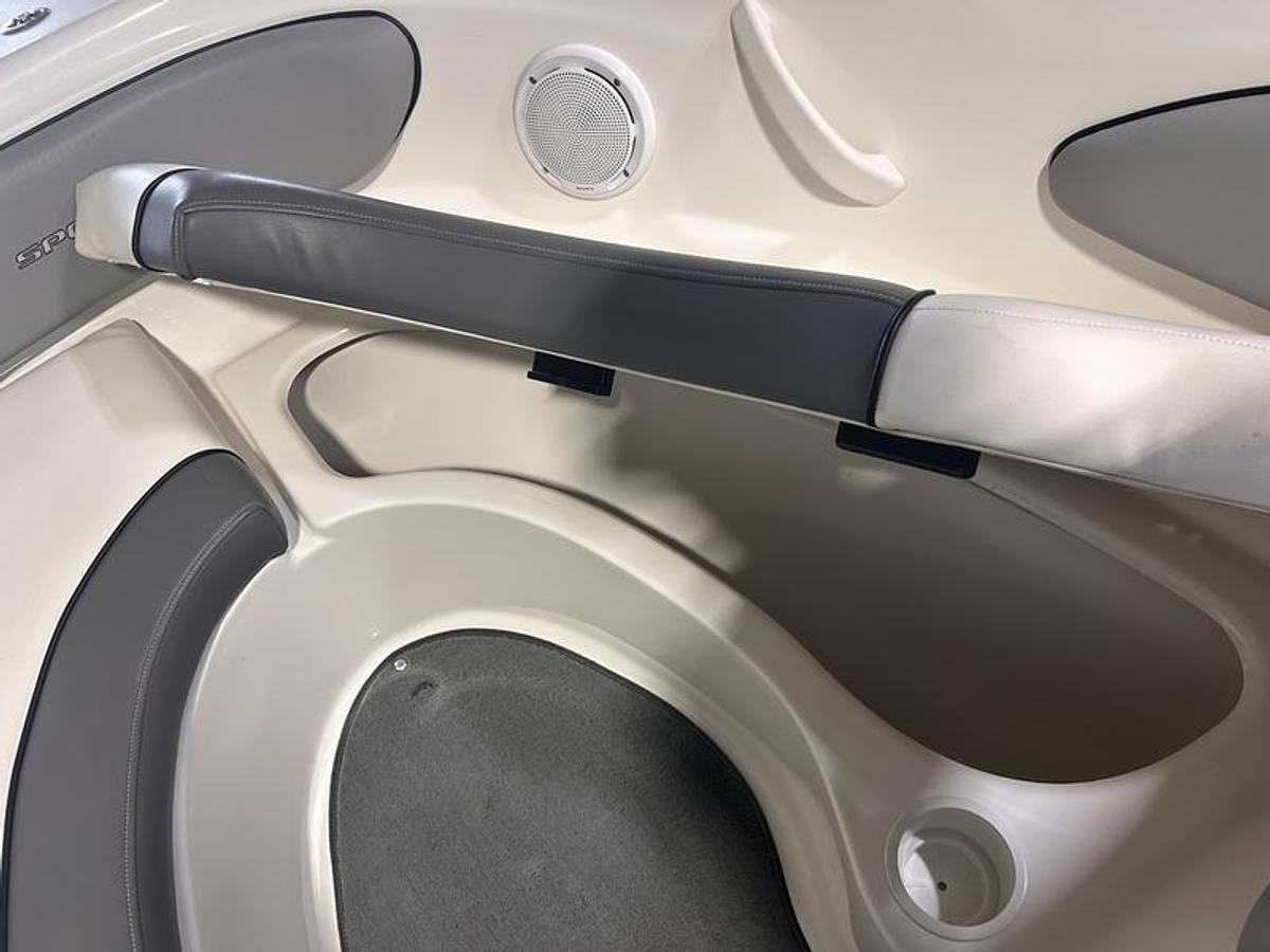 Used 2011 Sea Ray 205 Sport