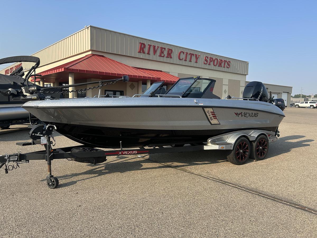 Used 2022 Vexus DVX22