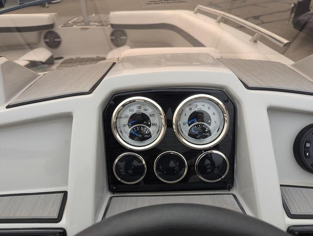 2025 Starcraft Marine SVX 191 OB *AFTER ALL INCENTIVES*