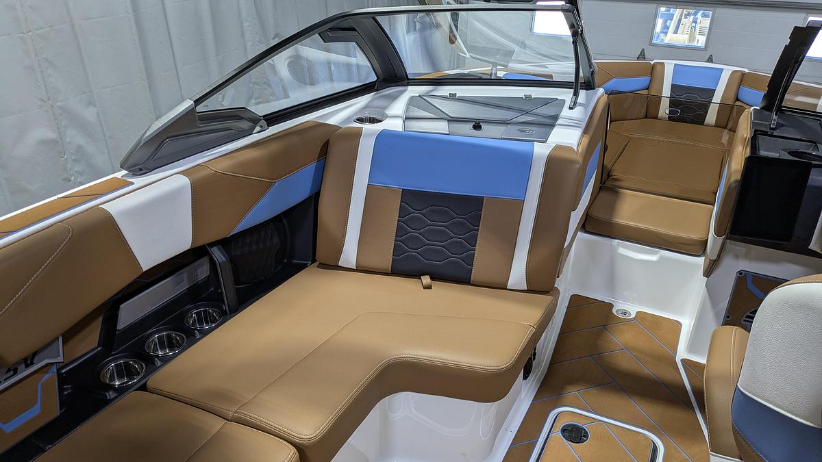 2026 Malibu Boats 23 LSV