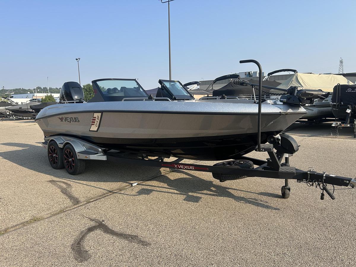 Used 2022 Vexus DVX22