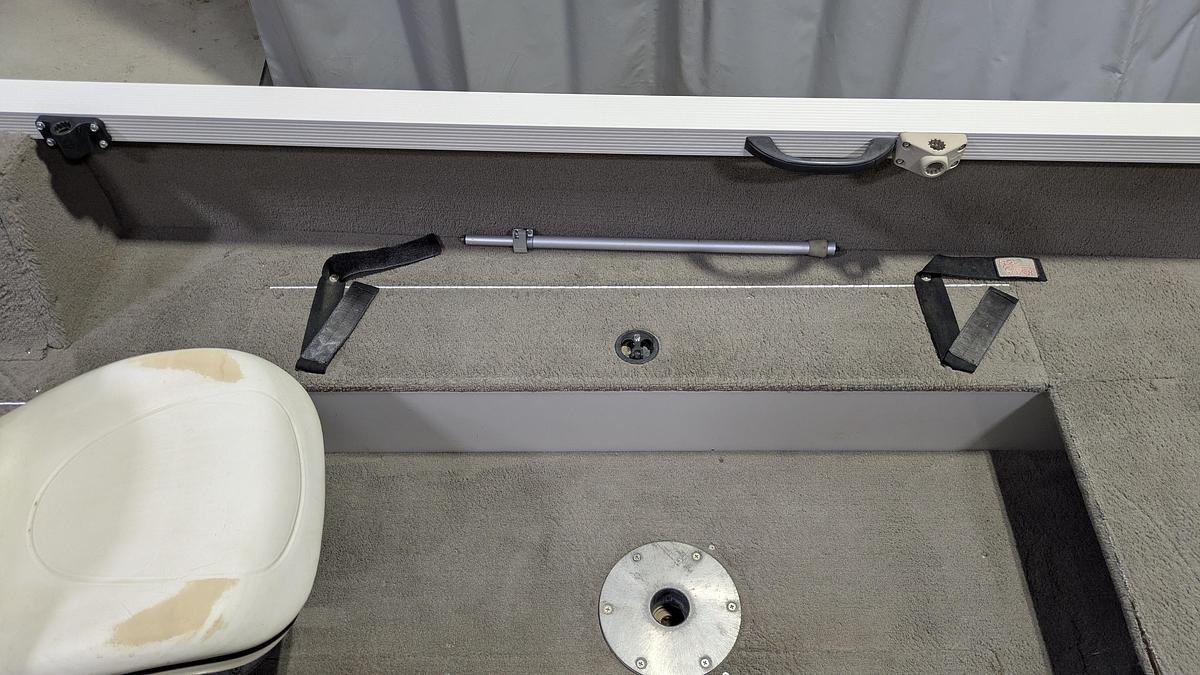 Used 2004 Crestliner 1850 Fish Hawk SC