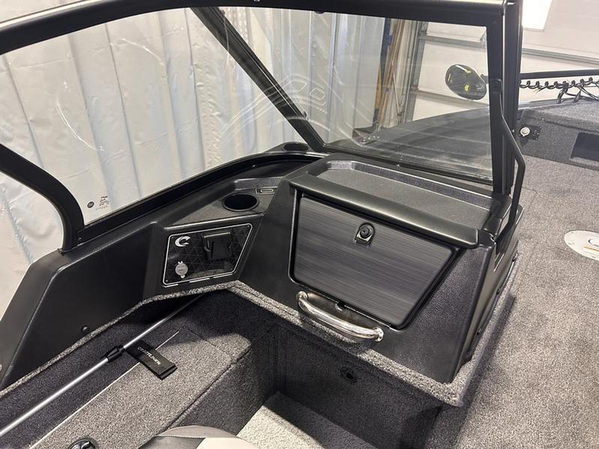 2026 Crestliner 1750 Fish Hawk Walkthrough