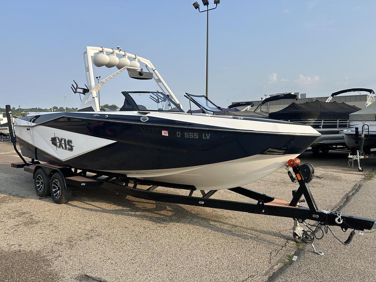 Used 2023 Axis Wake Research T250
