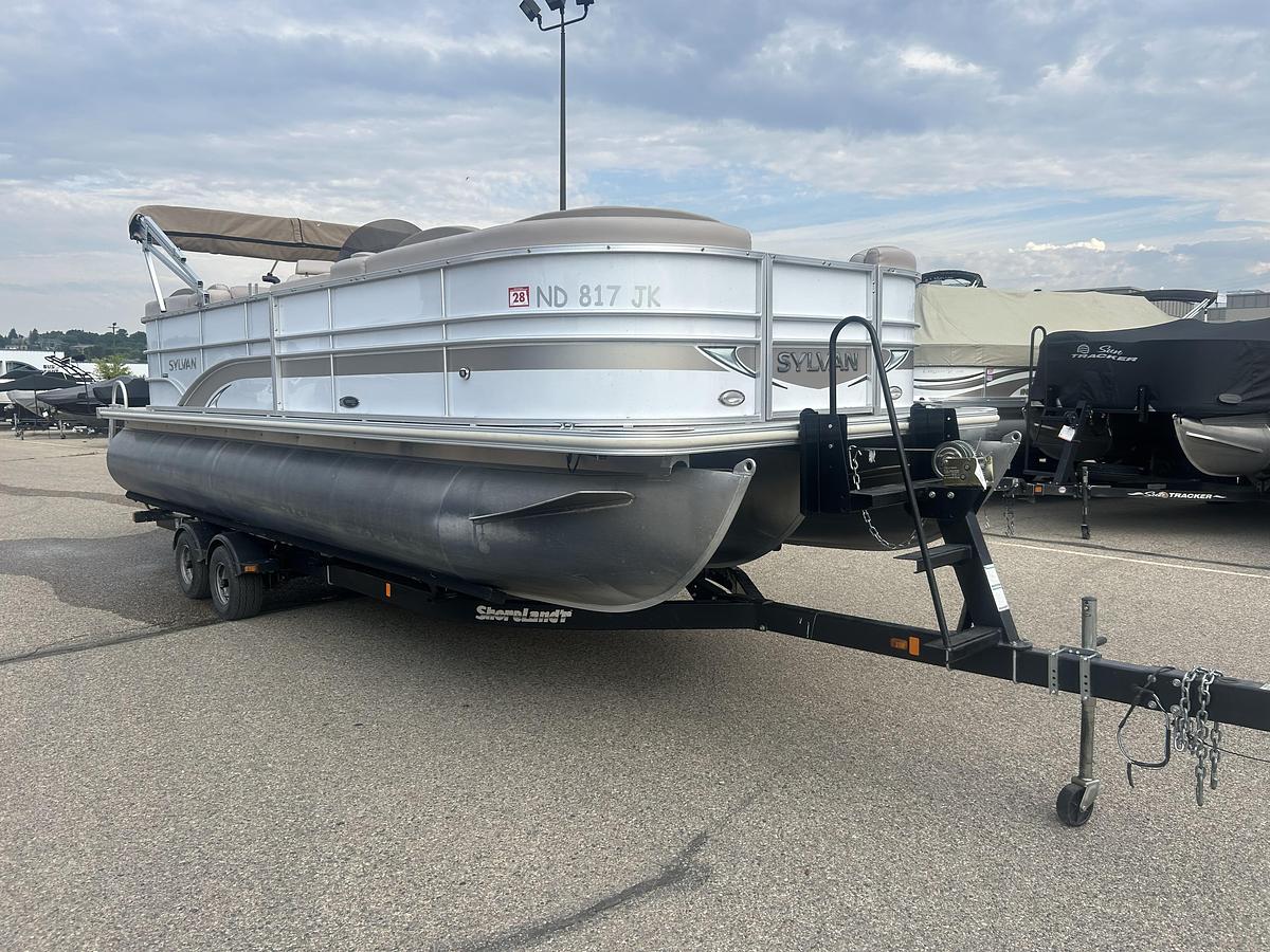Used 2013 Sylvan Mirage 8522 LZ