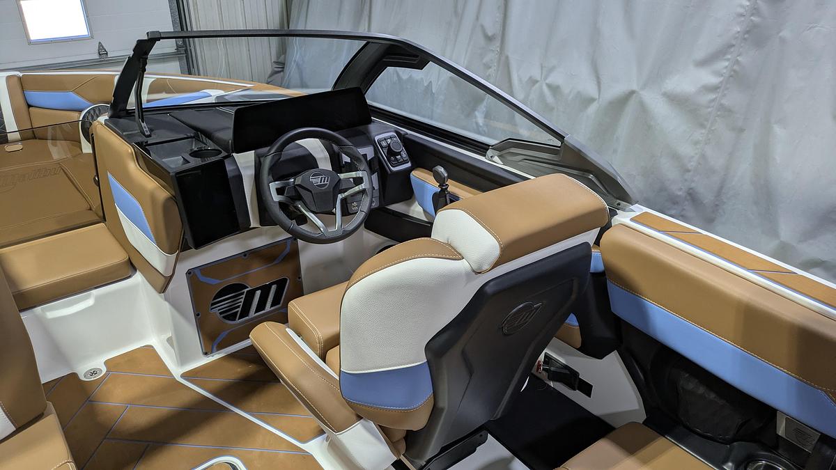 2026 Malibu Boats 23 LSV