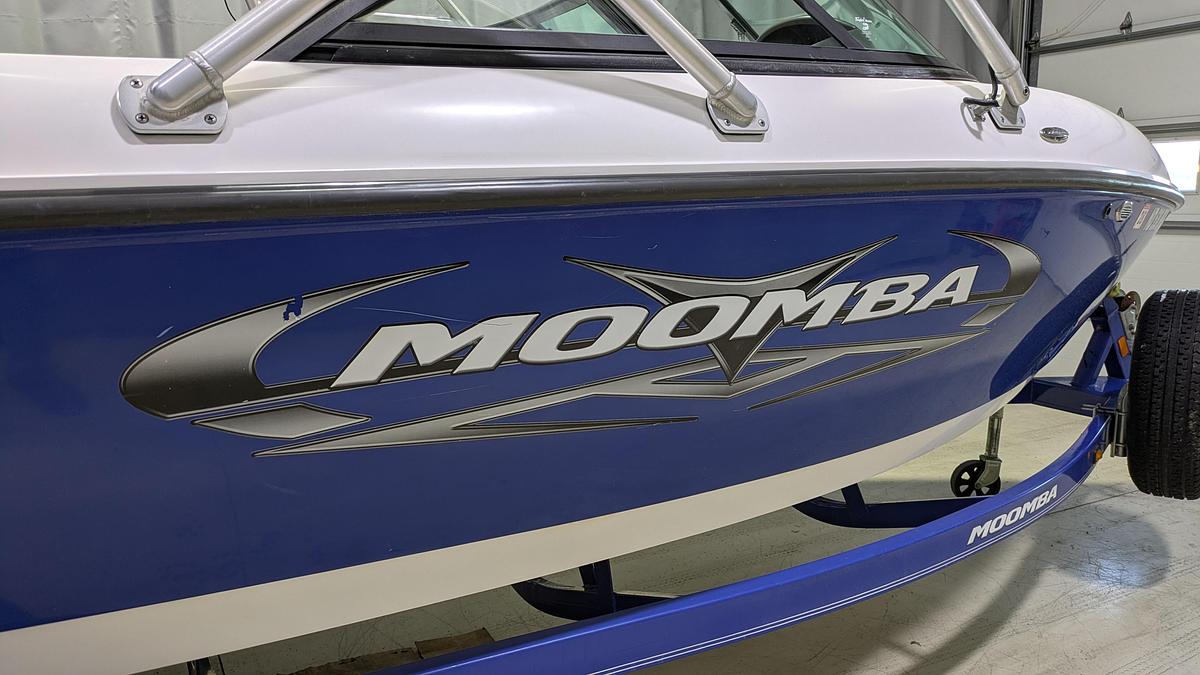 Used 2010 Moomba Outback V
