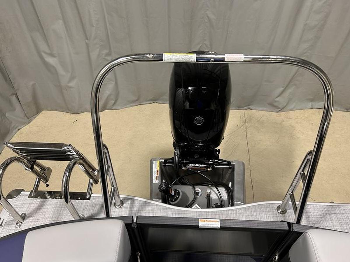 2025 South Bay S224RS Rear Seating 2.75