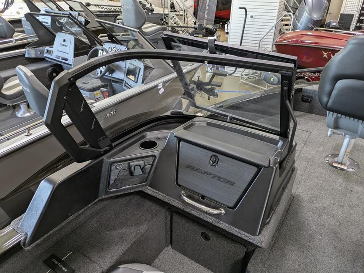 2026 Crestliner 1850 Fish Hawk WT JS RAPTOR