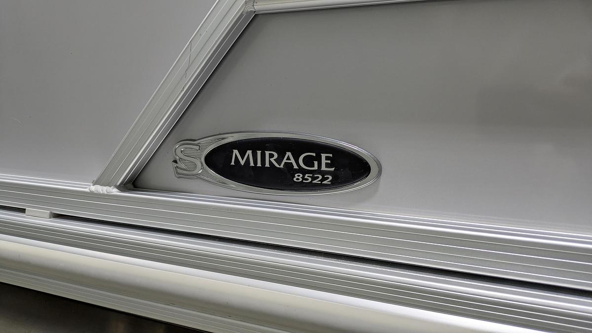 Used 2022 Sylvan Mirage 8522 CLZ