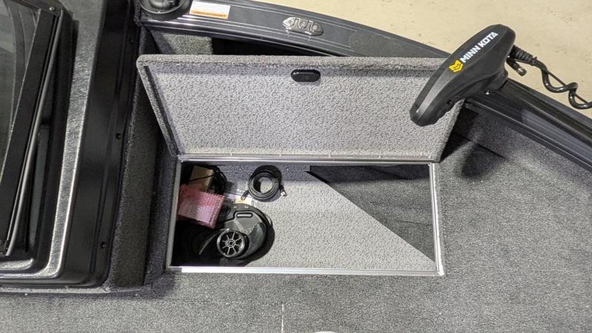 2026 Crestliner 1850 Fish Hawk