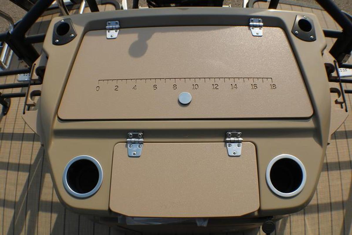 2025 Sylvan L3 Party Fish