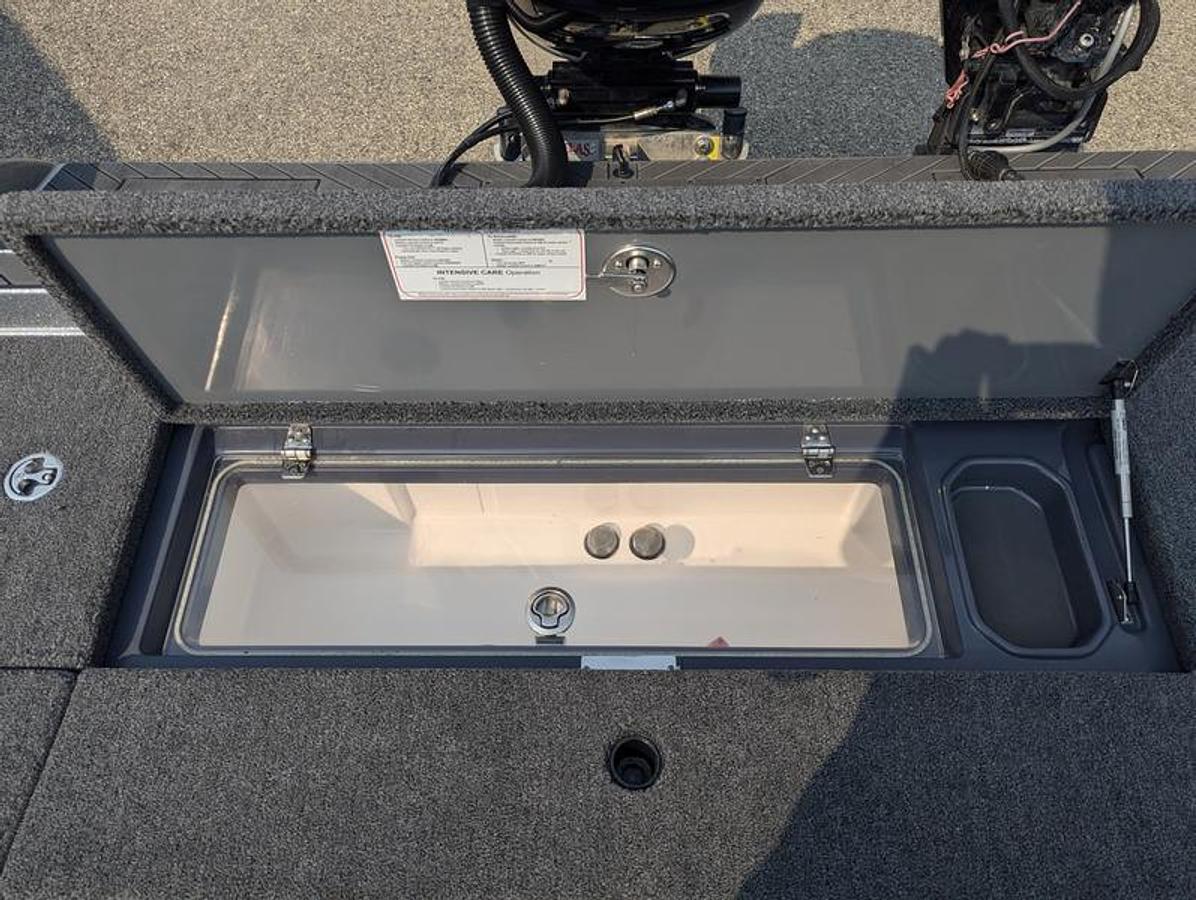 Used 2022 Vexus DVX22