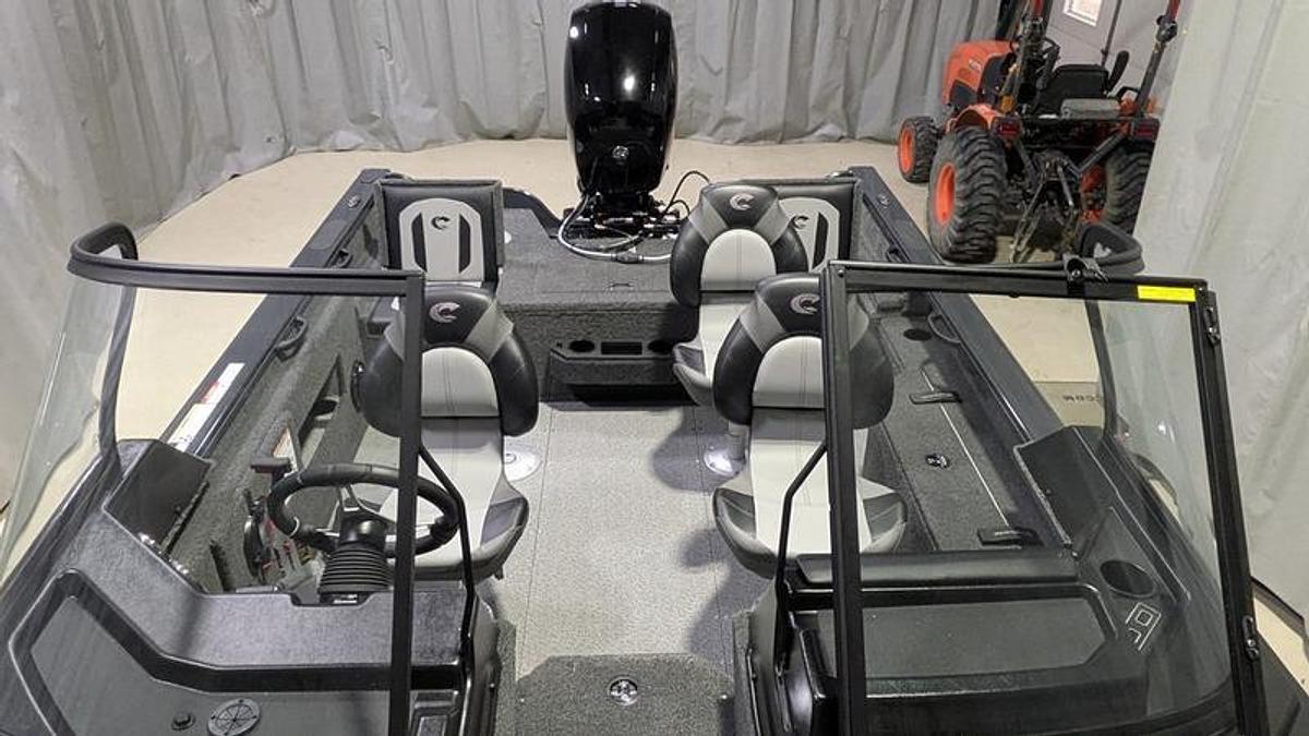 2026 Crestliner 1850 Fish Hawk