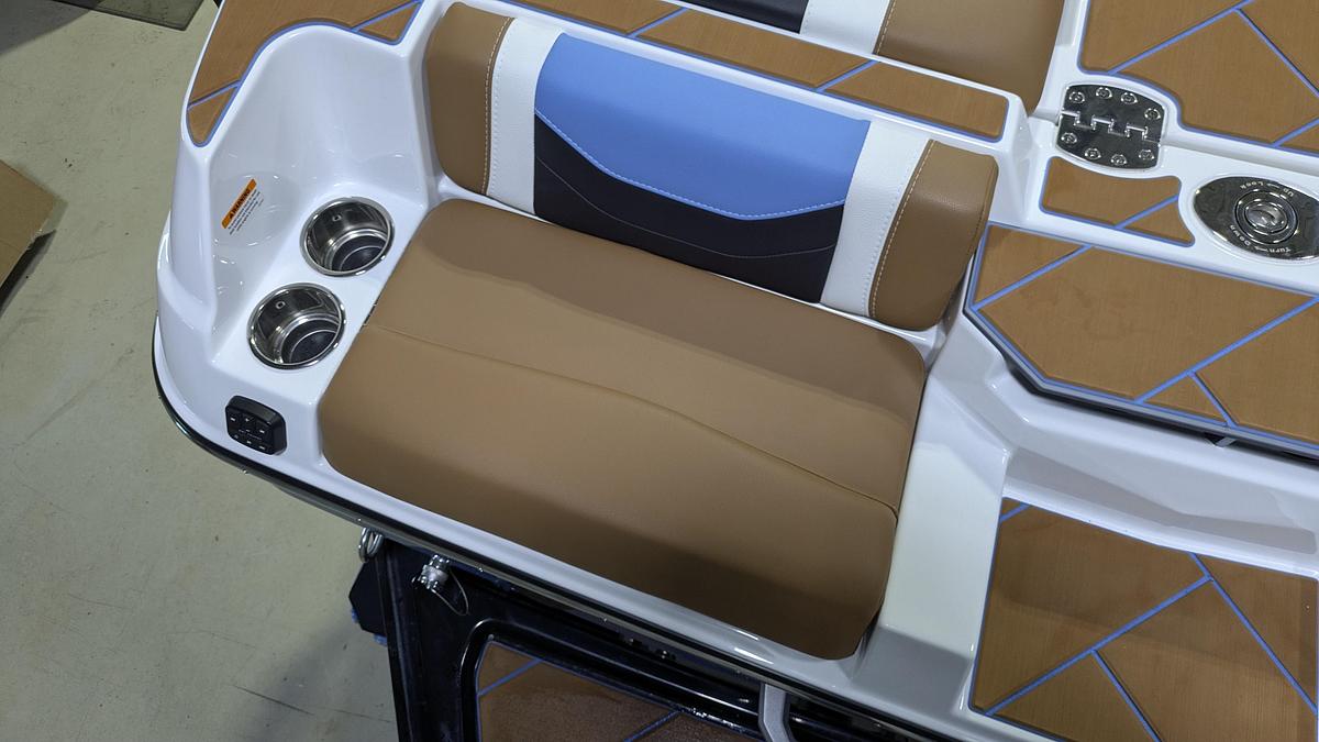 2026 Malibu Boats 23 LSV