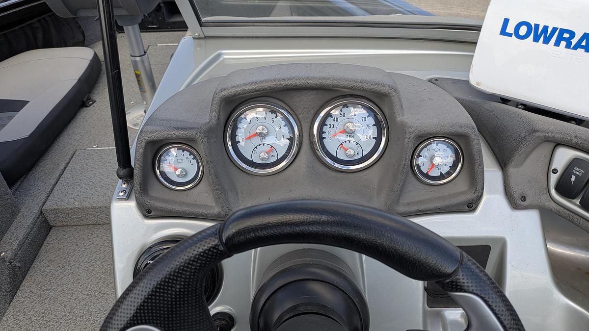 Used 2018 TRACKER Targa V19