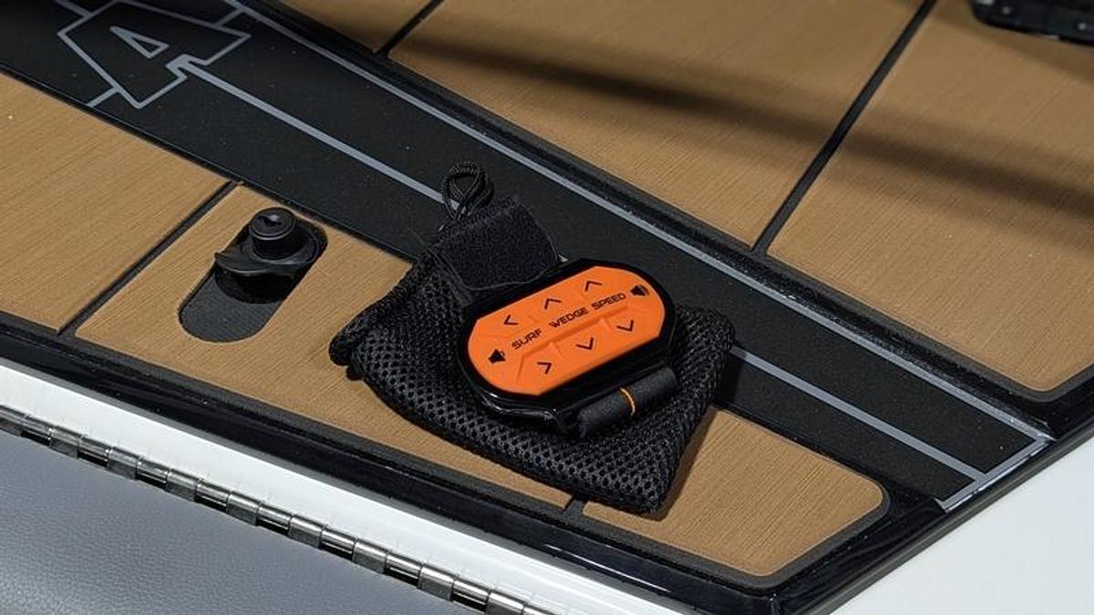 2026 Axis Wake Research T235