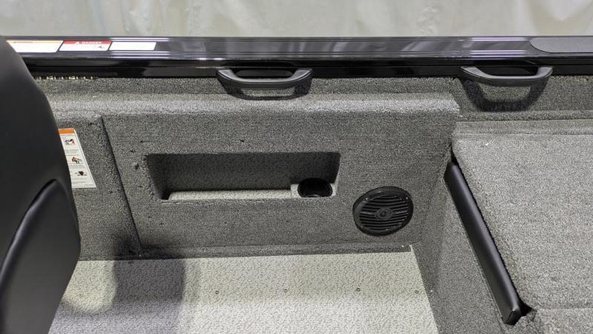 2026 Crestliner 1850 Fish Hawk