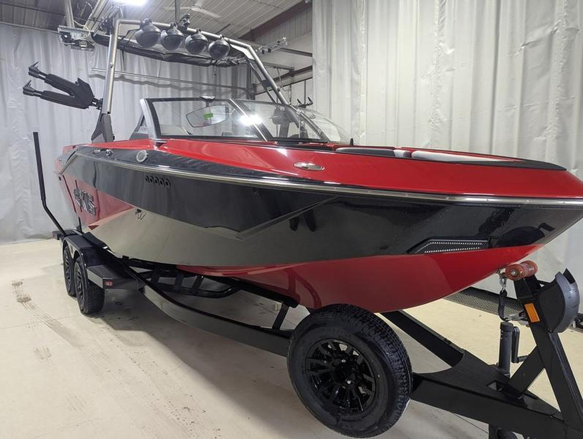 2025 Axis Wake Research T235