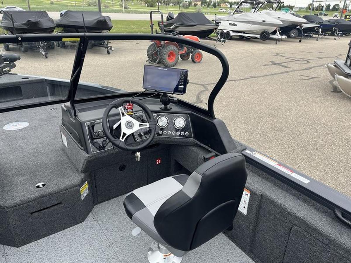 2025 Crestliner 2050 Fish Hawk