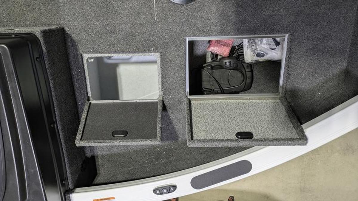 2026 Crestliner 1850 Fish Hawk