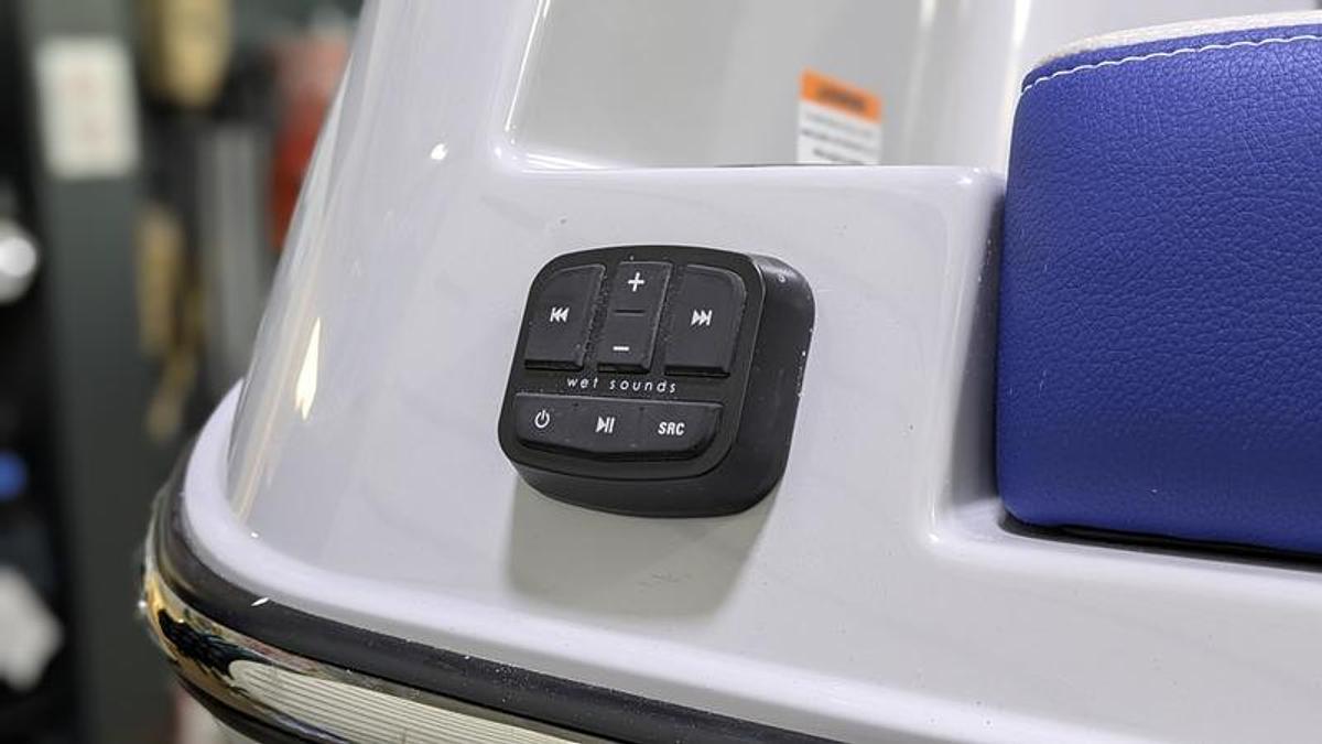 2026 Malibu Boats 25 LSV