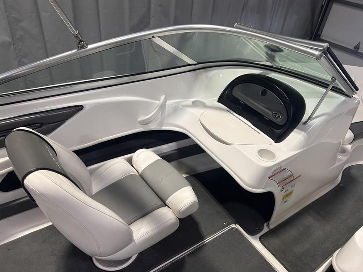 Used 2011 Sea Ray 205 Sport