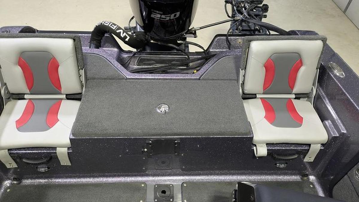 Used 2017 Skeeter WX2060