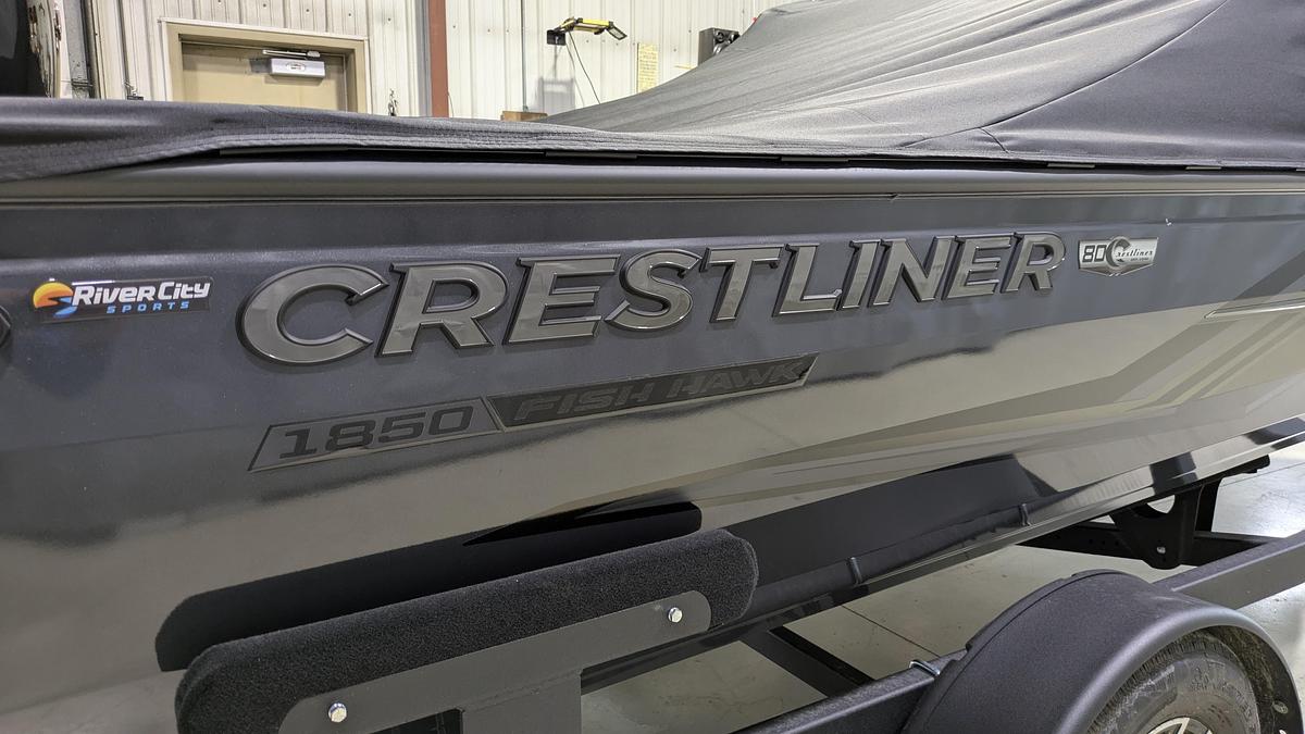 2026 Crestliner 1850 Fish Hawk Raptor Package