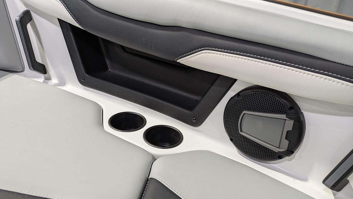 2026 Axis Wake Research T220