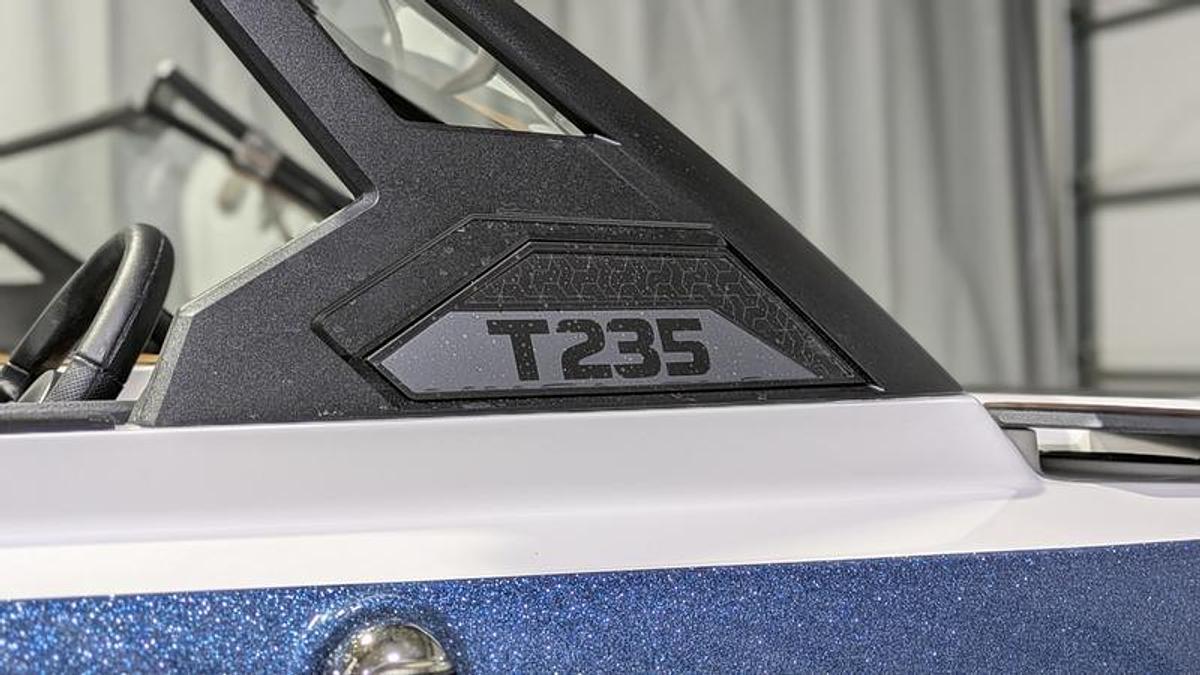 2026 Axis Wake Research T235