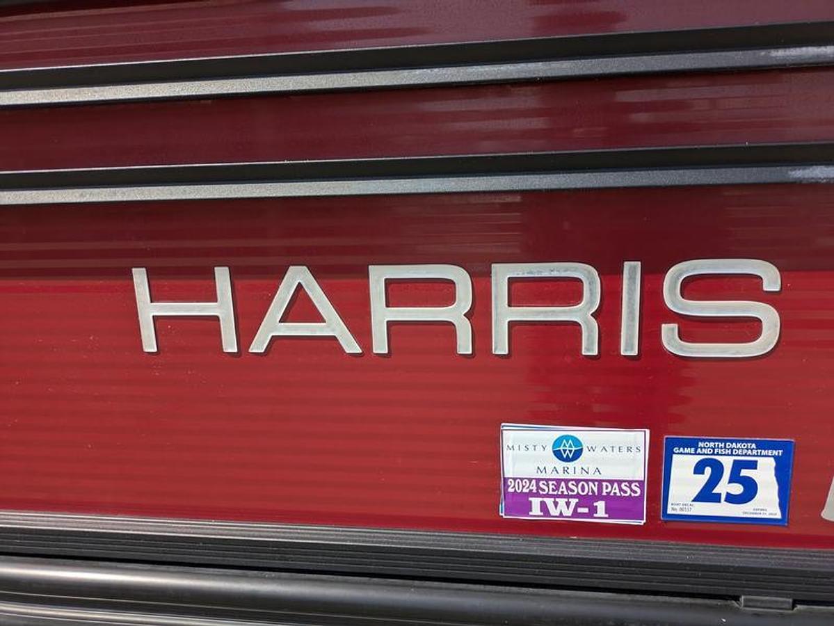 Used 2021 Harris Sunliner 230