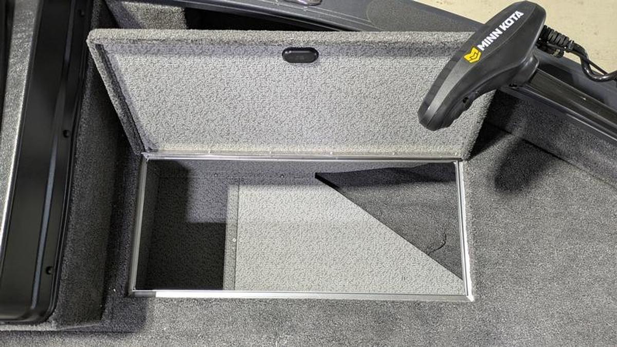 2026 Crestliner 1850 Fish Hawk