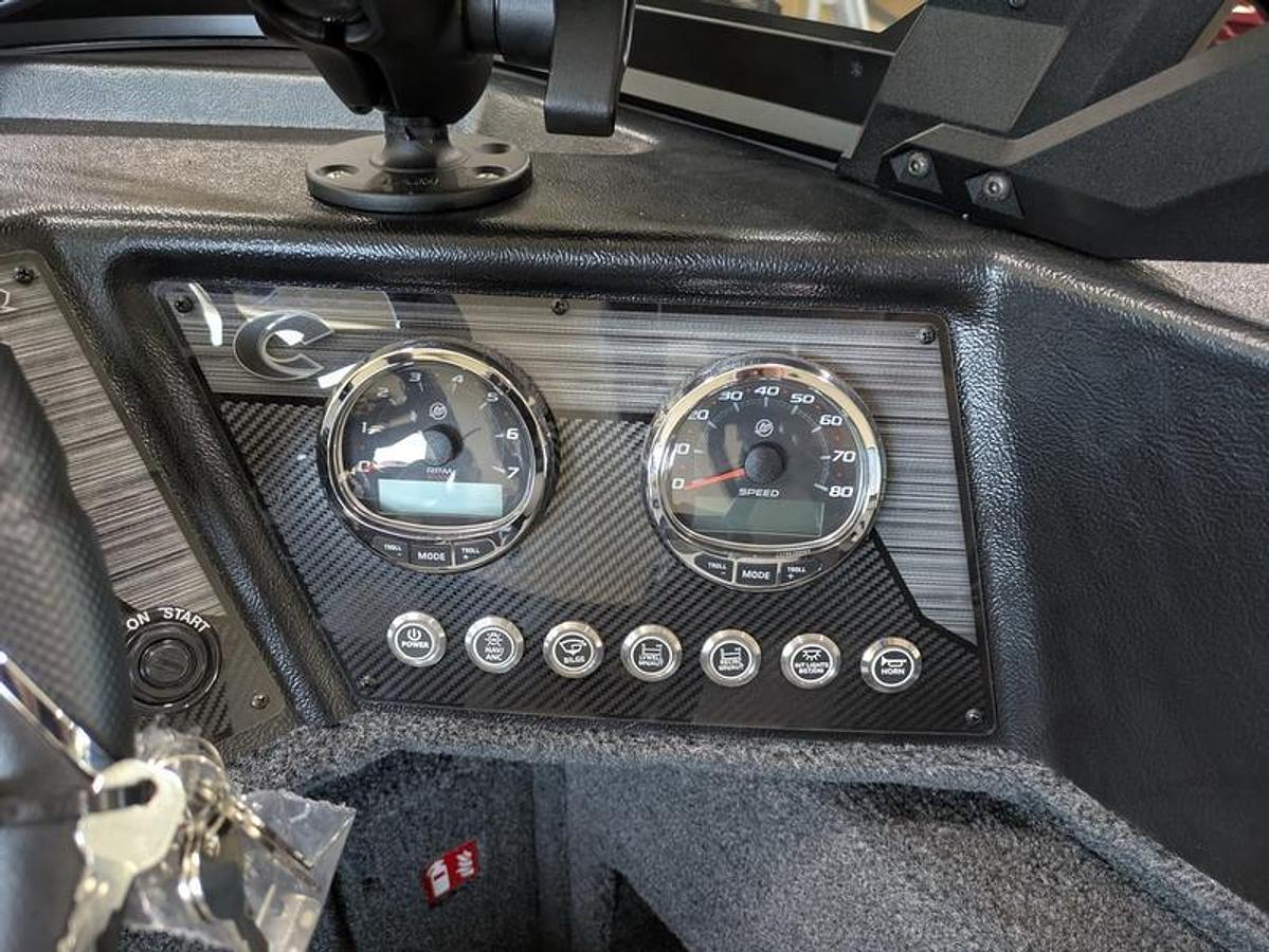 2026 Crestliner 1850 Fish Hawk WT JS RAPTOR